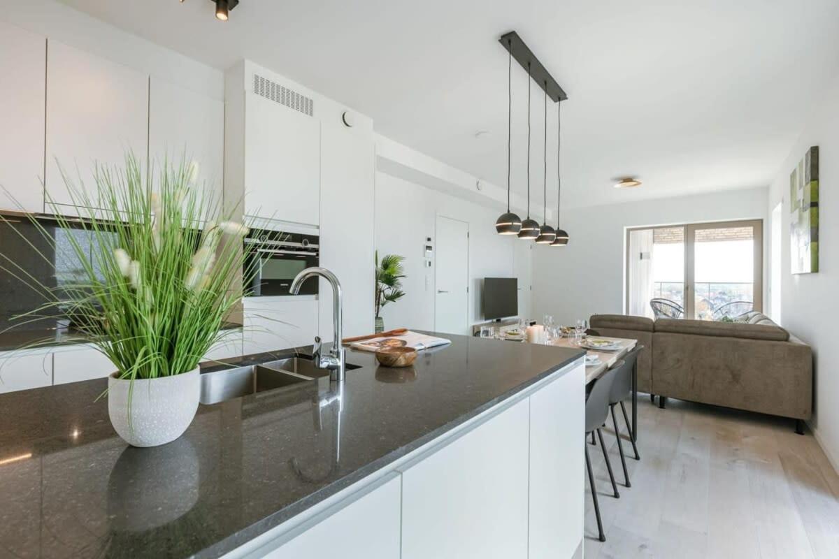 Huswell - Modern With Sunny And Large Terrace Apartamento